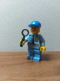 LEGO - minifigurka - policjant