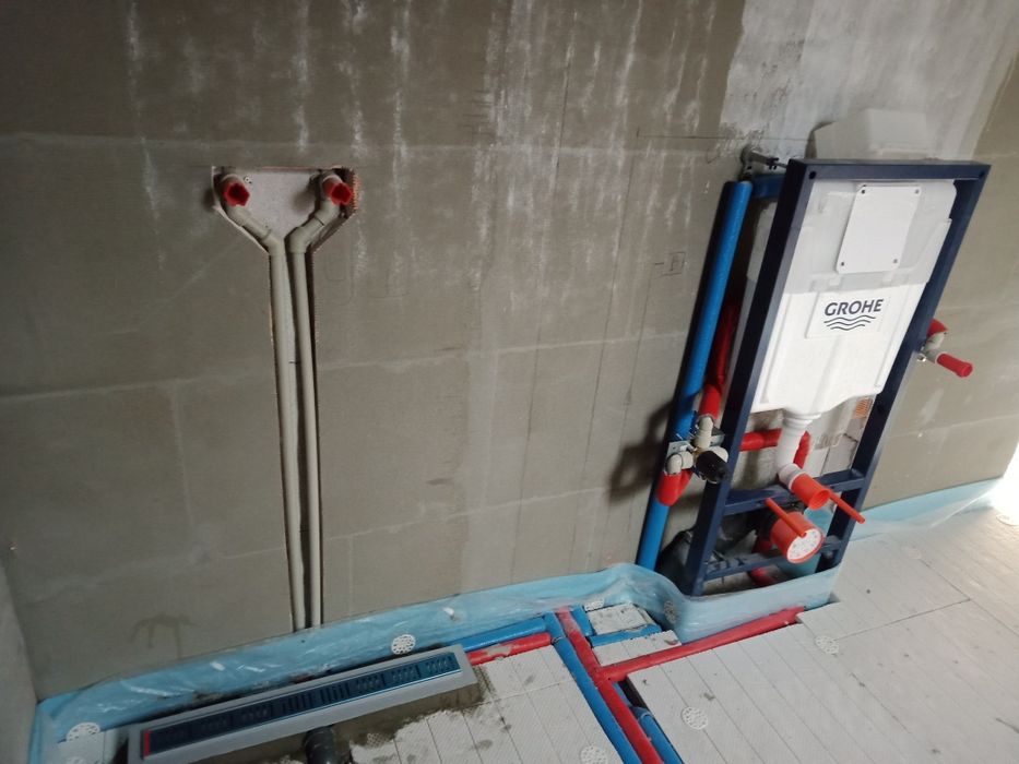 Сантехнік, Заміна інженерних мереж, монтаж твердопаливних котлів