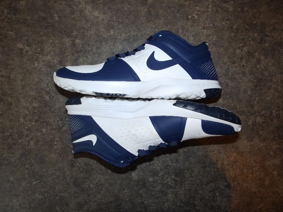 Кроссовки Nike FS Lite Trainer