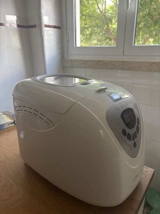 Maquina de fazer pao em casa
