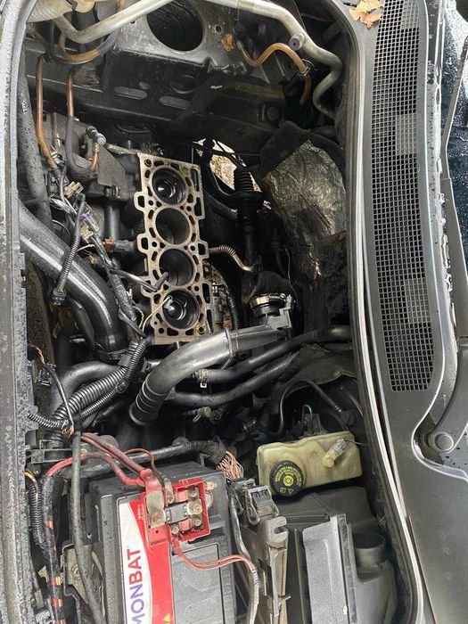 Renault Mégane II Break 1.5 dCi (2004) — Motor avariado