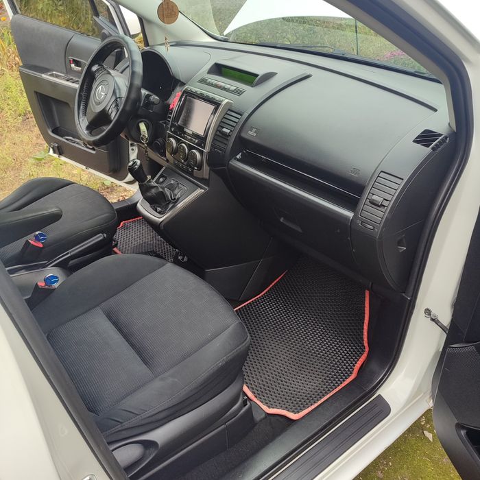 Mazda 5 2008 продам