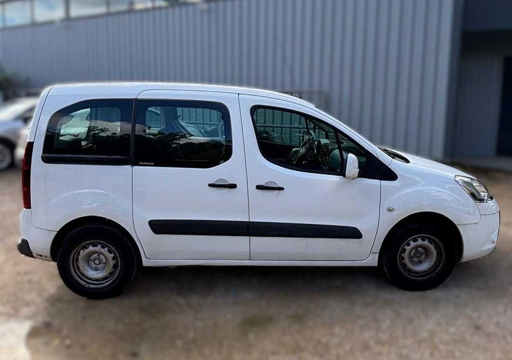 Viatura Adaptada 4Lugares + Cadeira de Rodas – Legalizada com Garantia