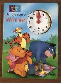 Vendo Livro “ Winnie The Pooh “. ( Não Baixa de Preço ).