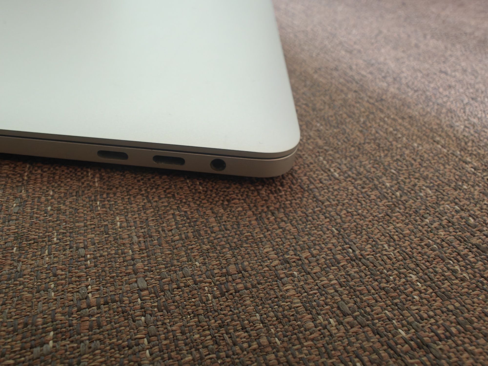 MacBook Pro 13.3 2019 (i5/16/256) A1989 Touchbar