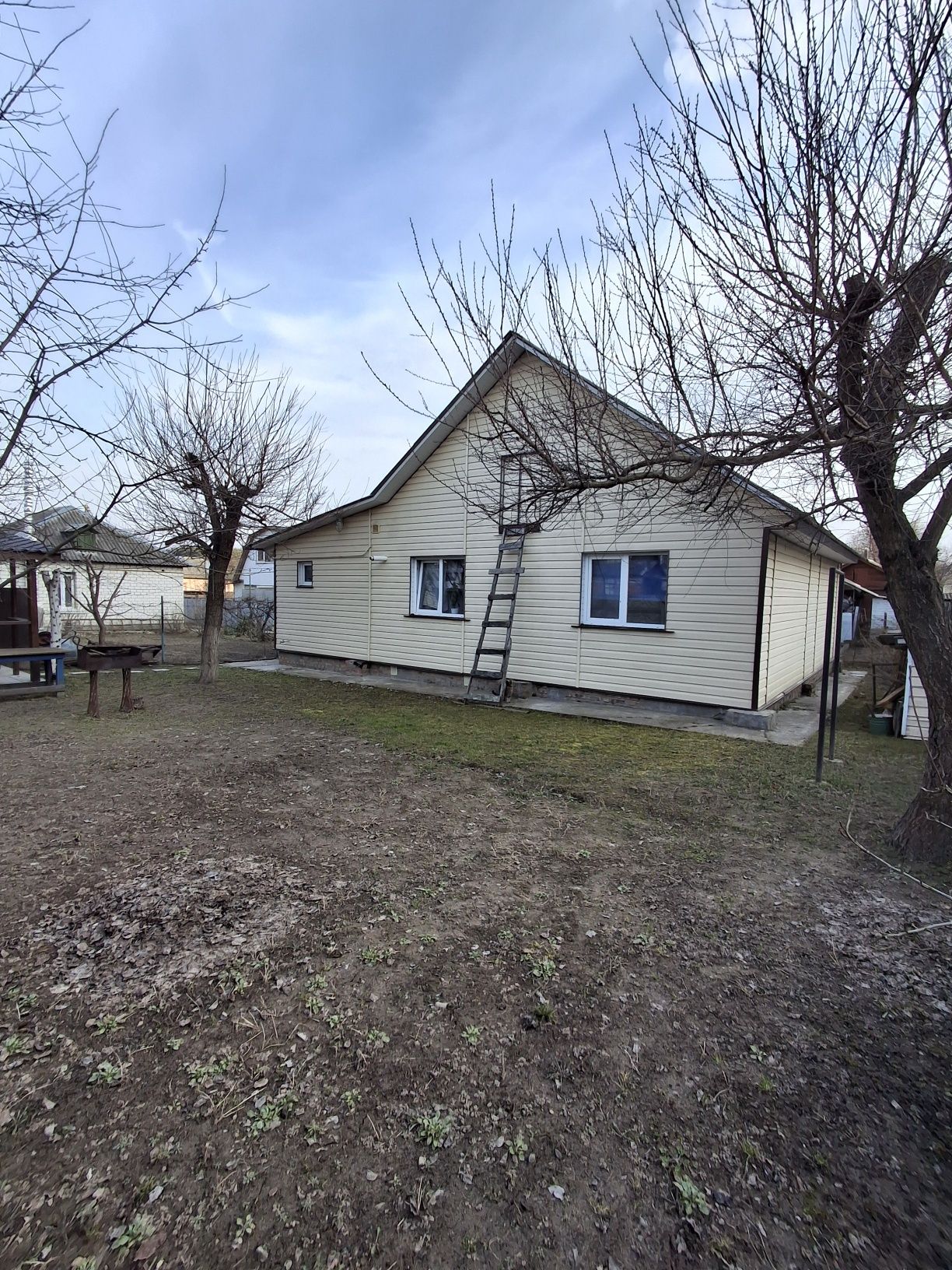 Продається гарний  будинок (Голівуд-Льотка)