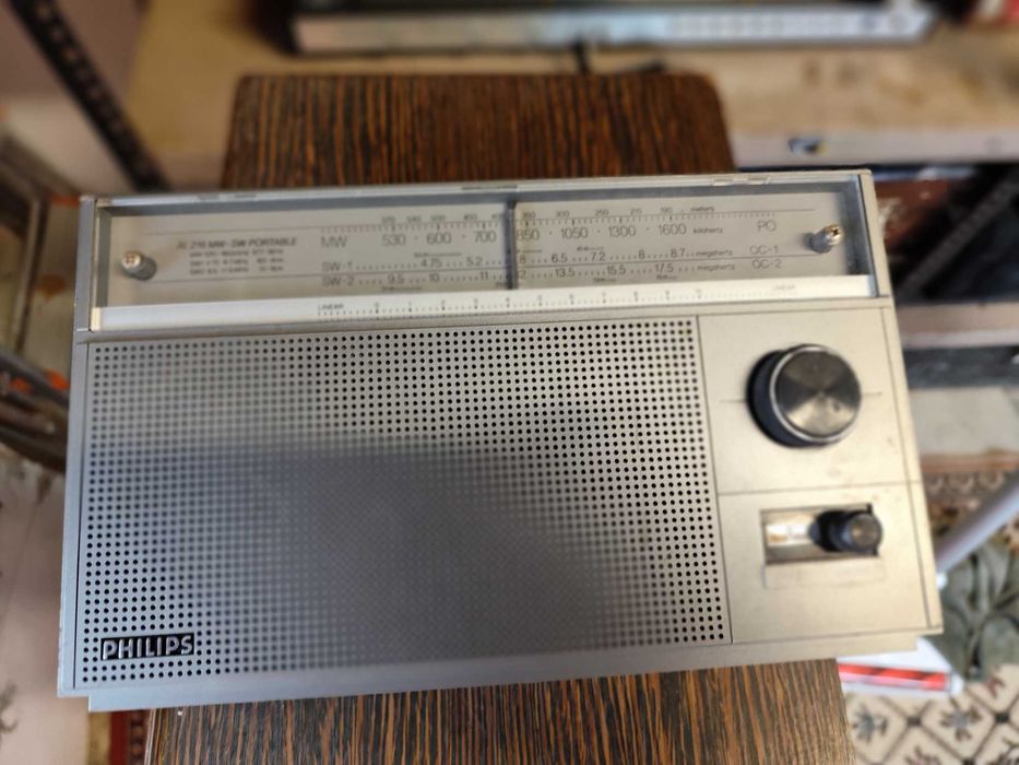 Rádio Phillps AM/MW e, SW.