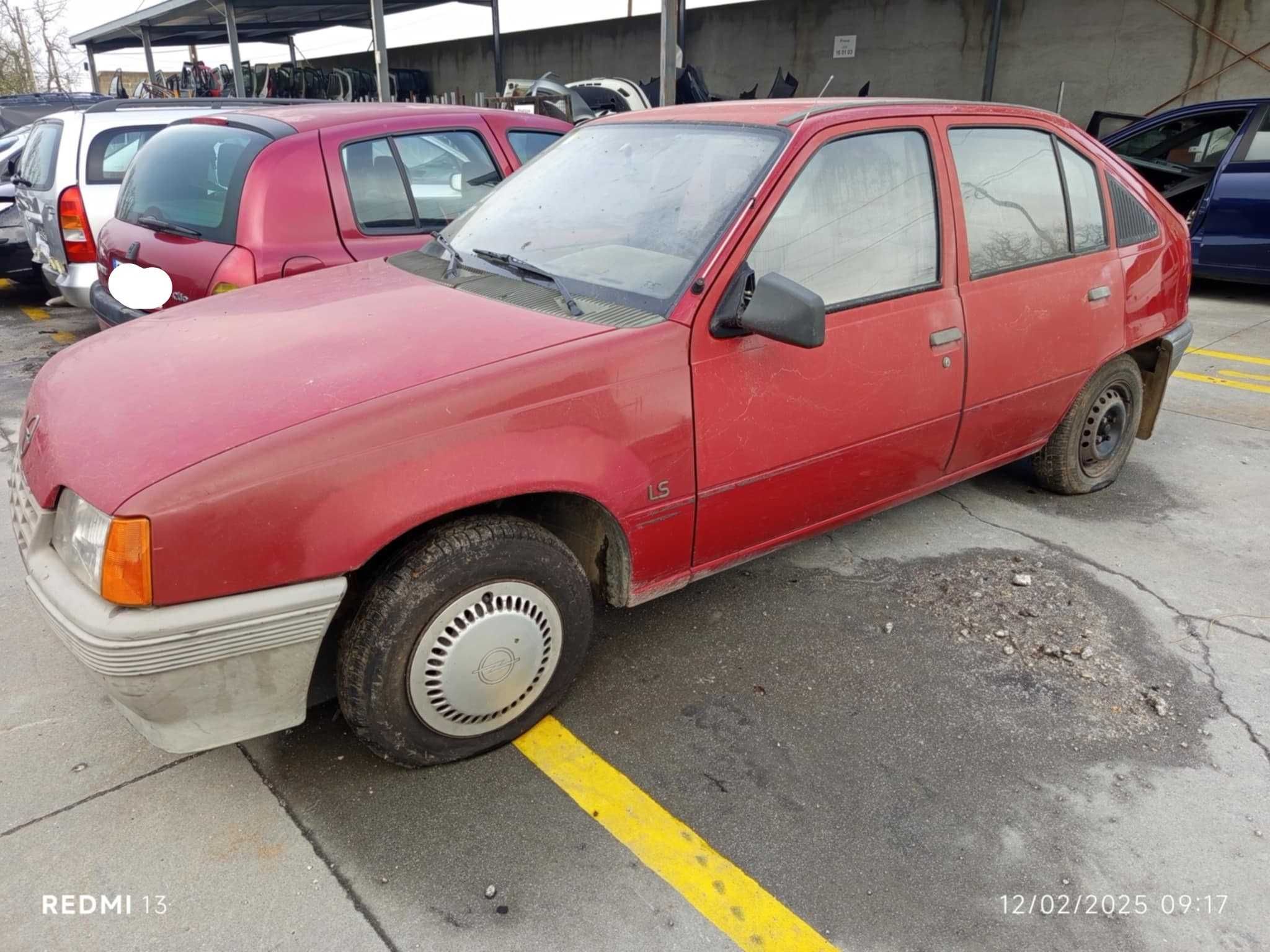 Para peças Opel Kadett 1.3 S ano 1985