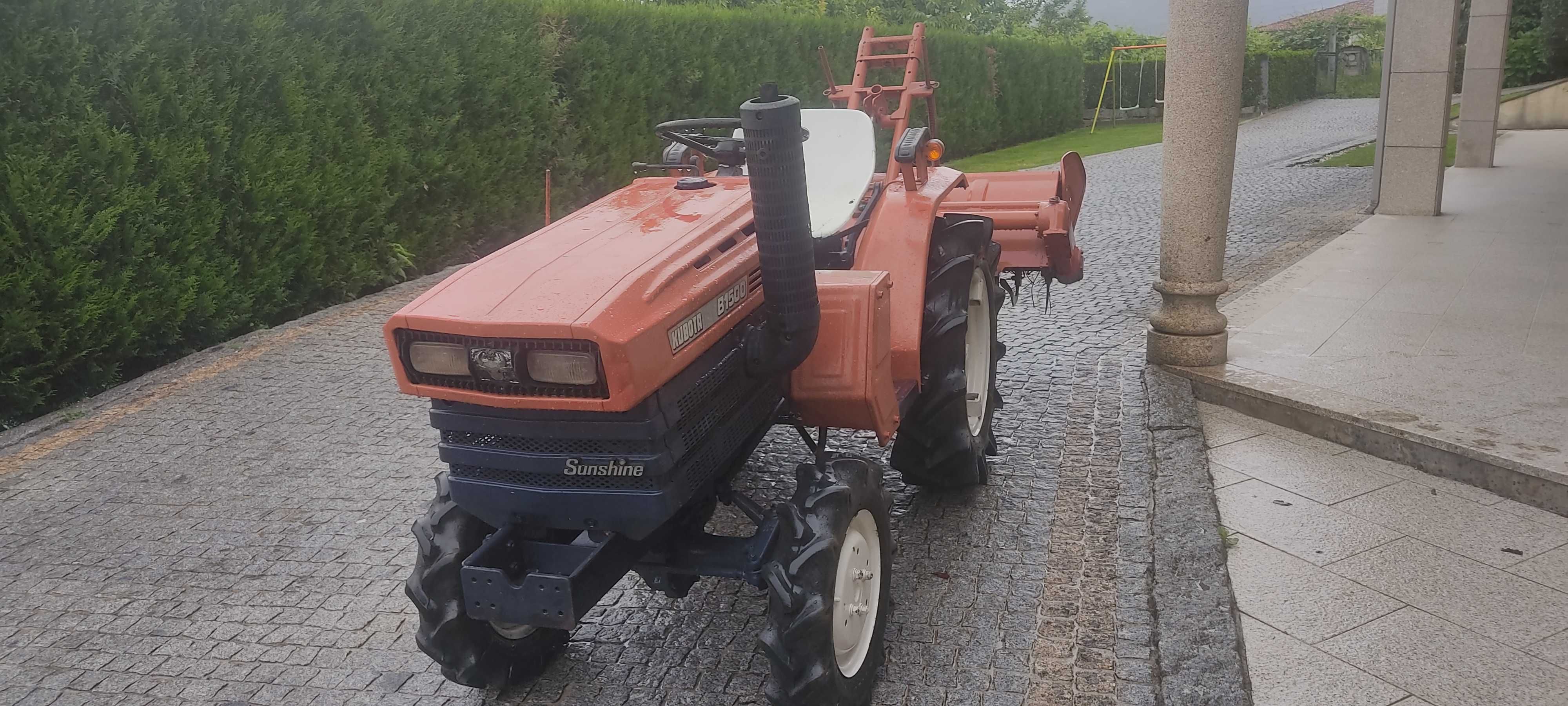 Kubota b1500 c tração 4x