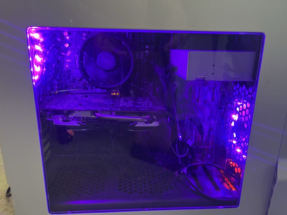 Sprzedam komputer stacjonarny w dobrym stanie, 16GB ram, Samsung SSD