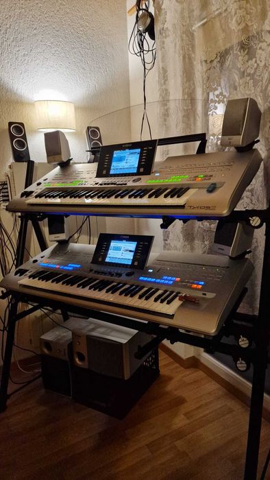 Sprzedam Yamaha Tyros 3