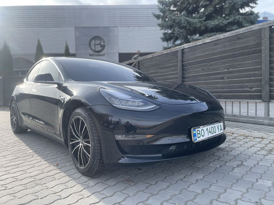 Тесла  модел 3 Продам…