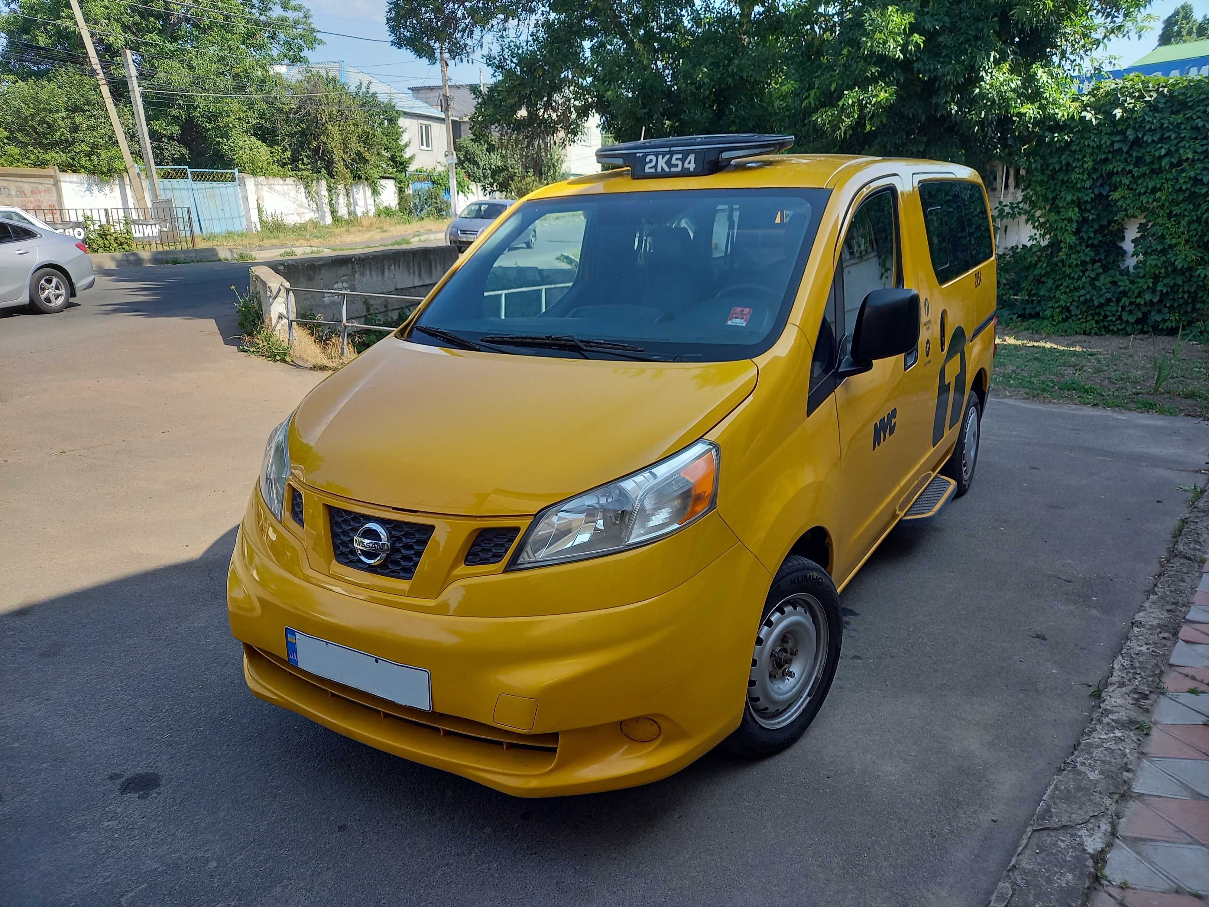 Микроавтобус пассажирский Nissan NV200 Taxi NY