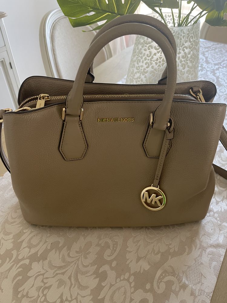 Mala Michael Kors