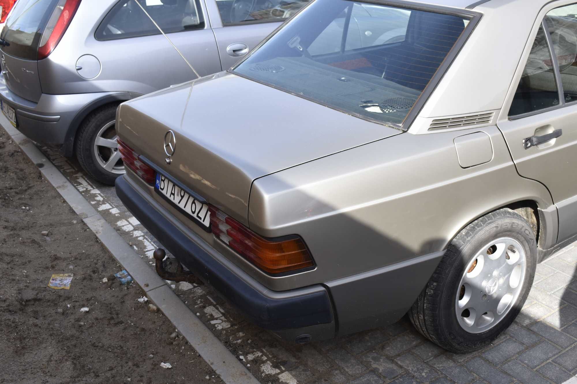 Mercedes Benz 190 W201 1.8 benzyna 1991 czysty i zadbany