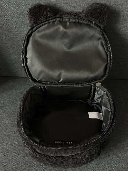 House czarna futerkowa kosmetyczka kuferek kotek stan bardzo dobry