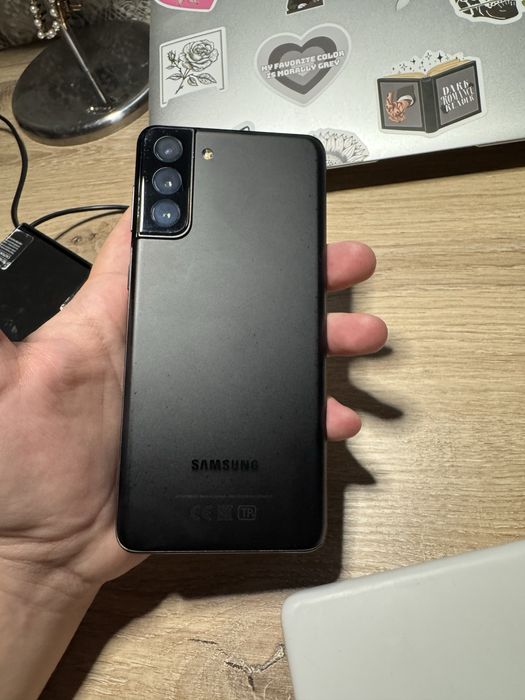 Продам Samsung S21+ дуже гарний стан
