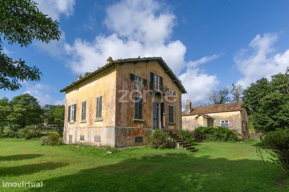 Conjunto patrimonial com 3 edifícios - Sete Cidades
