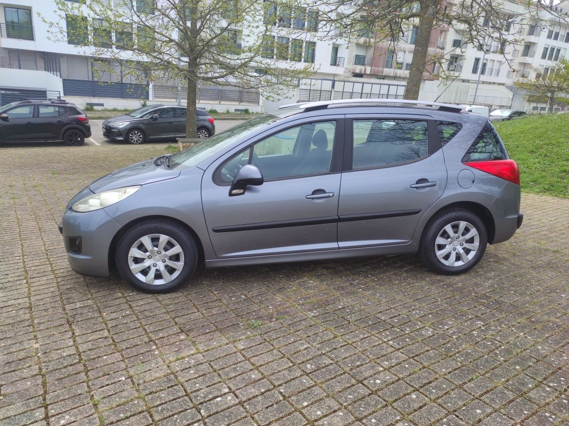 Peugeot 207  Sw 1.4 vti 2010