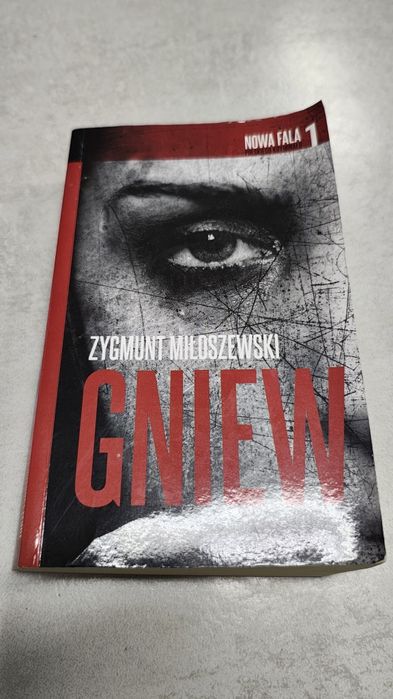 Gniew. Zygmunt Miłoszewski. Format kieszonkowy