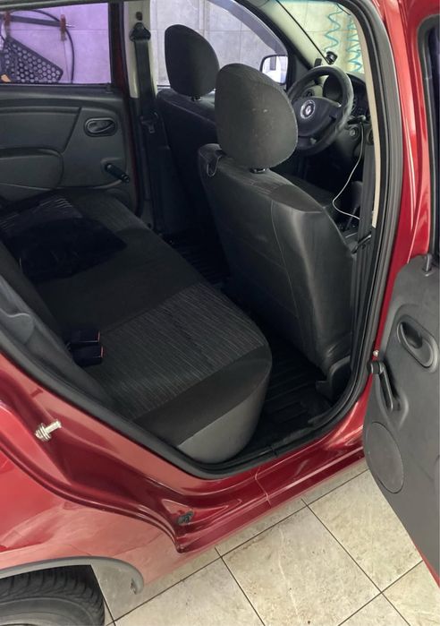 Renault sandero 1.6 автомат