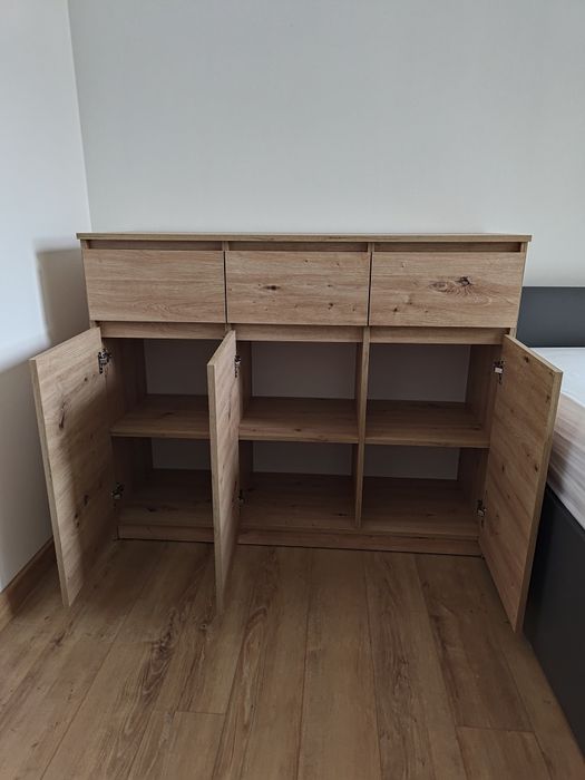 Sprzedam komode dąb artistan