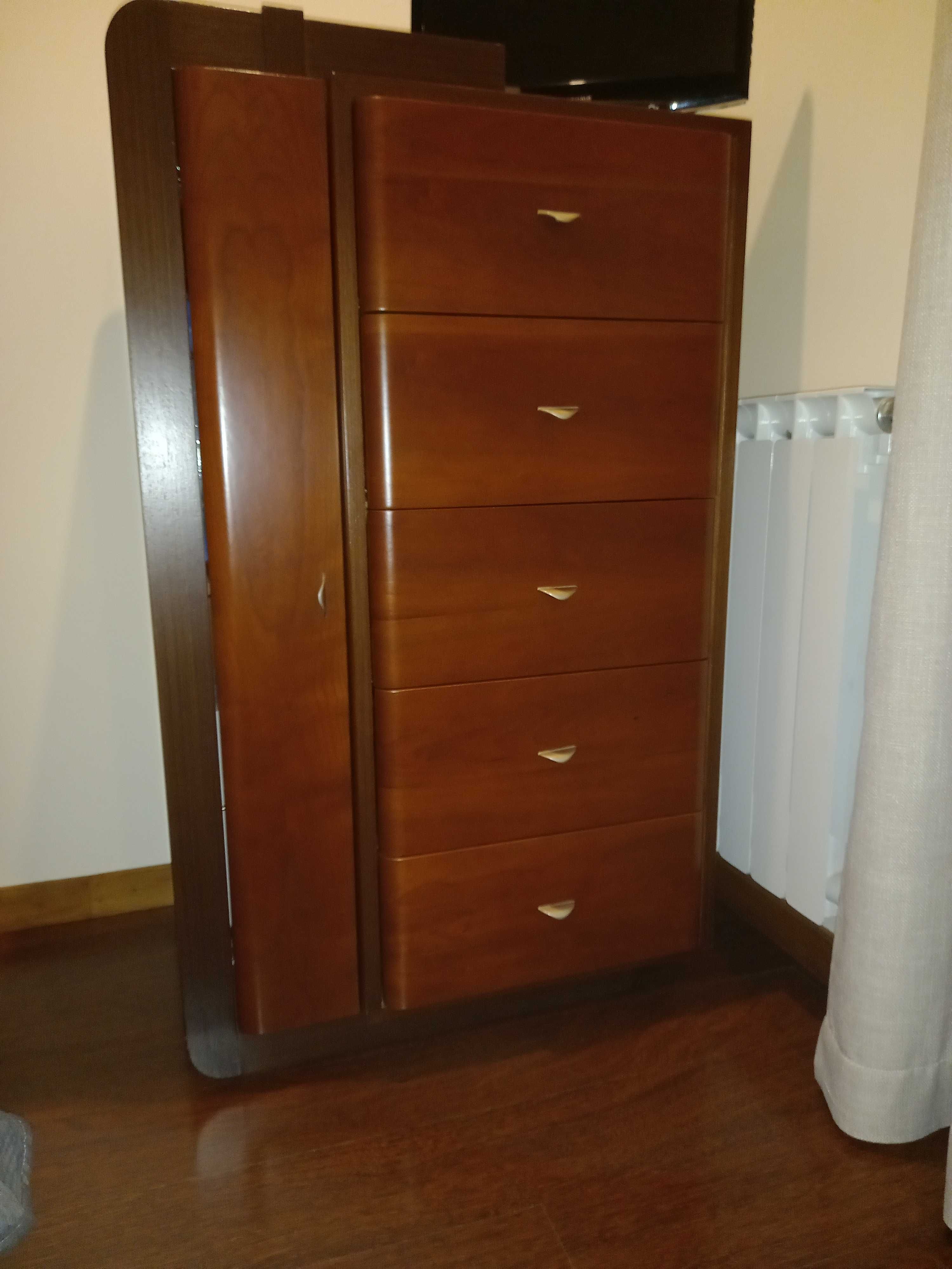 Mobilia de quarto como nova
