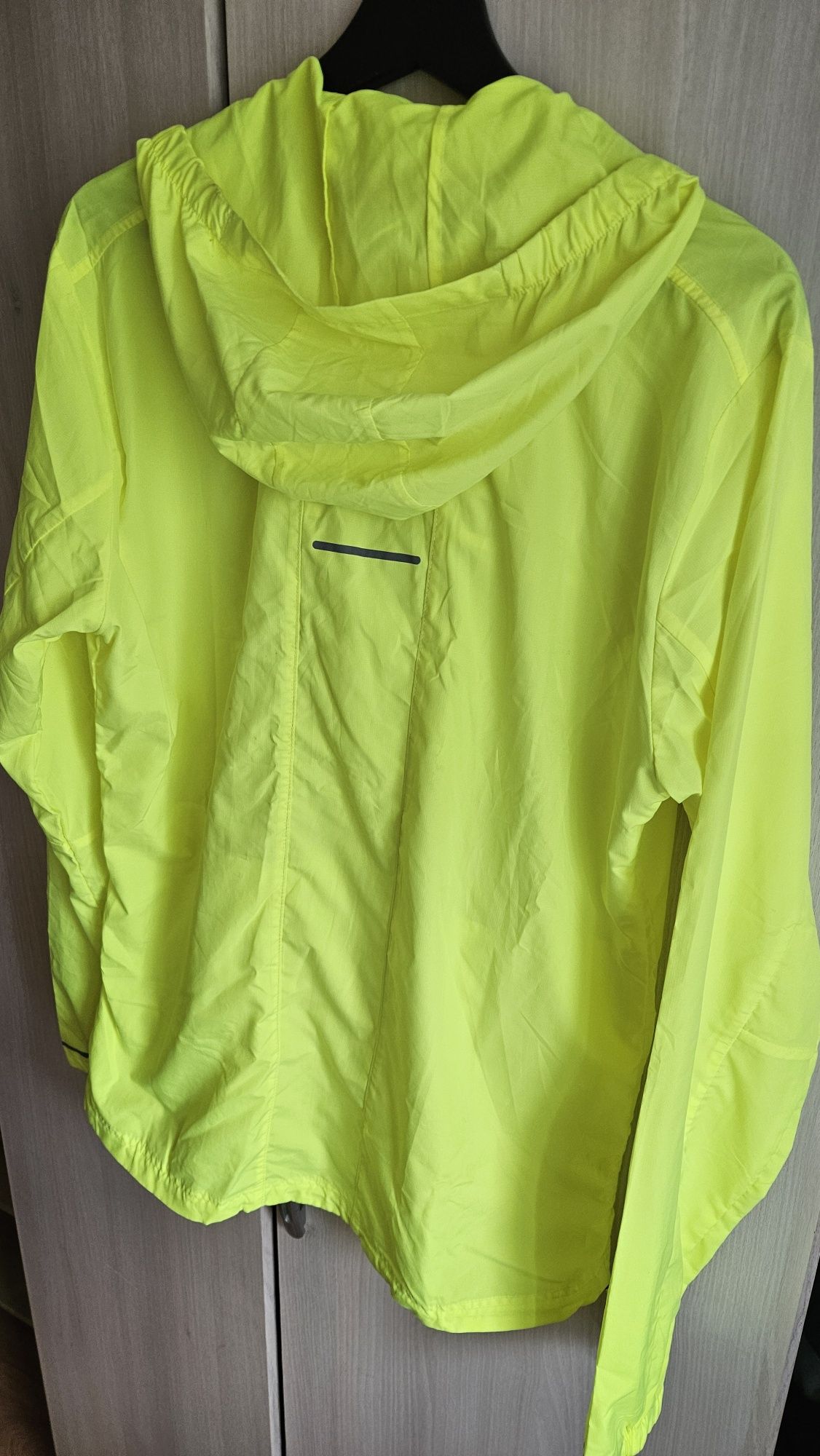 Kurtka biegowa Asics rozm XL stan idealny