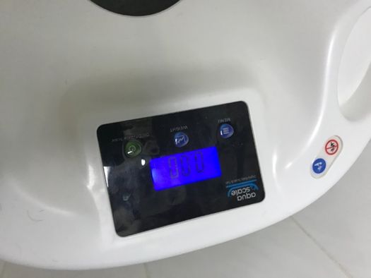 Ванночка детская Aqua Scale с весами и градусником made in France