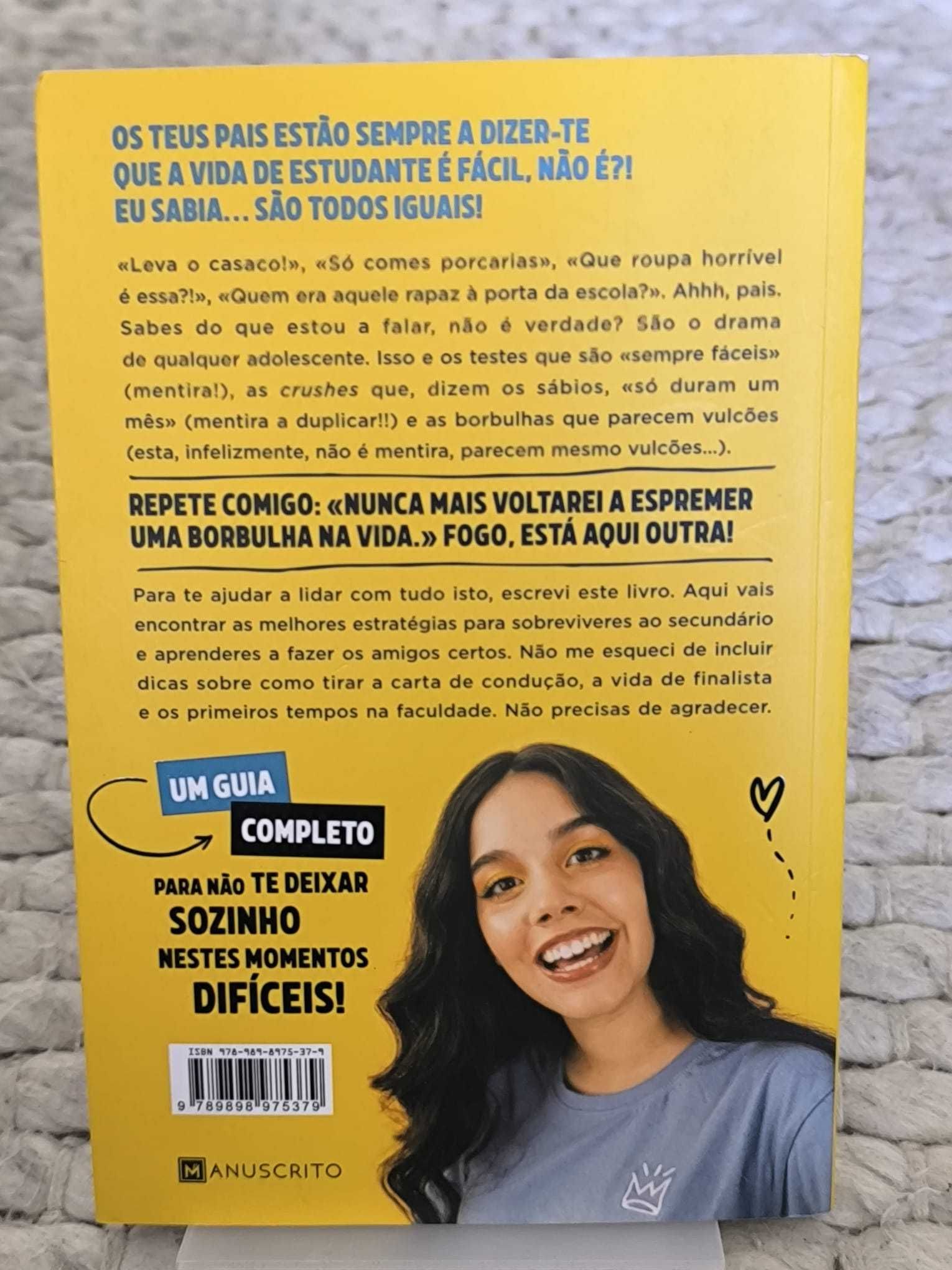 Uma Adolescente à Beira de Um Ataque de Nervos
de Mafalda Creative