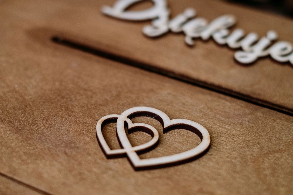 Rustykalne pudełko skrzynka na koperty z kluczykiem