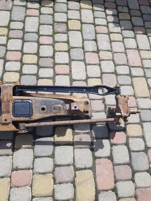 Балка Ричаги Важіль Задня підвіска Мазда 626 GE