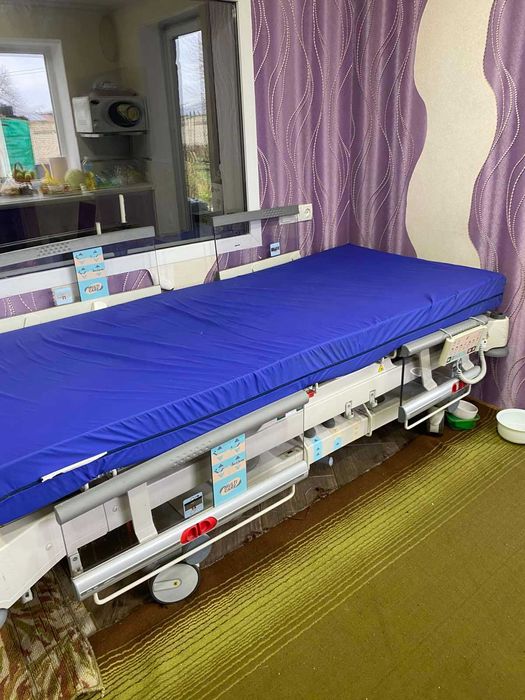 Продається функціональне медичне ліжко