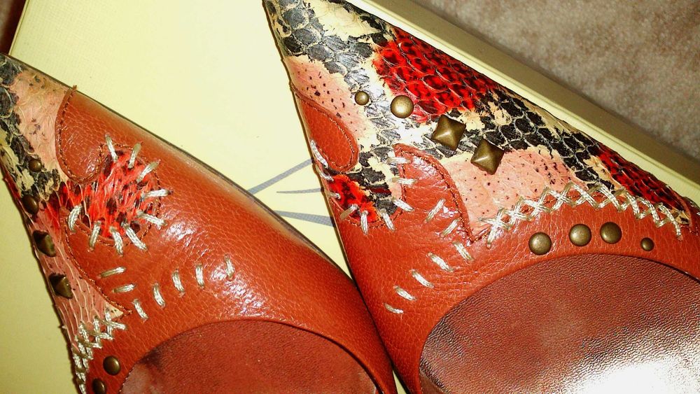 38-39. кожаные кирпичные туфли-лодочки egle, змеиная кожа