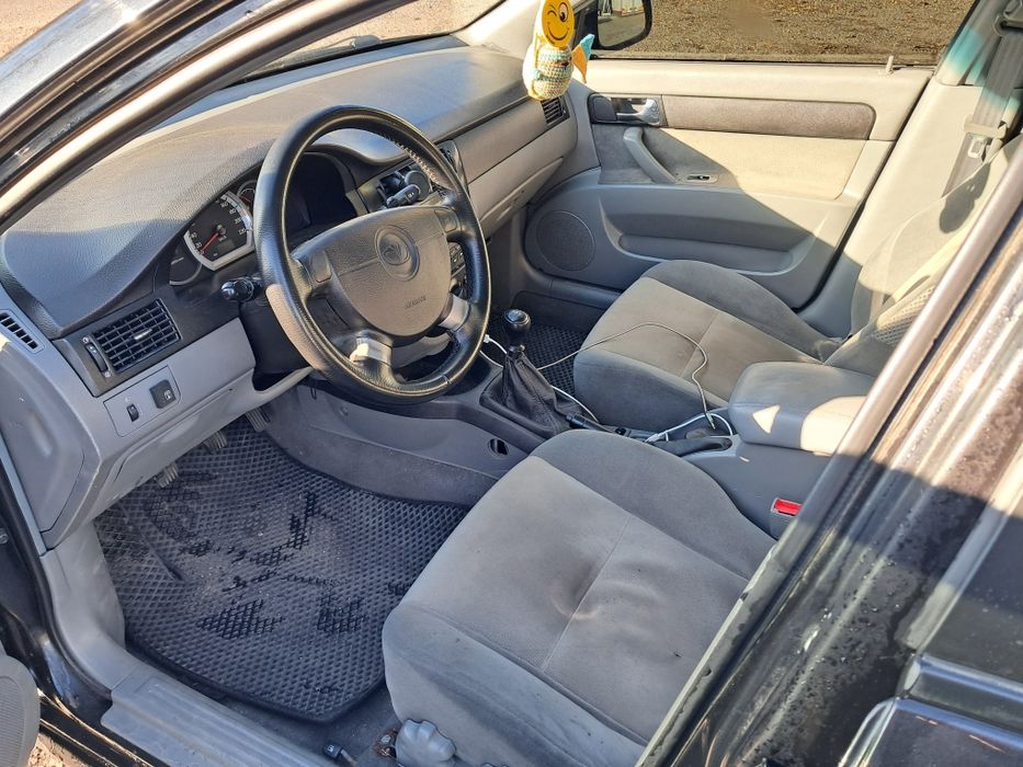 Авто Деу Джентра