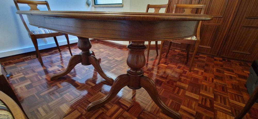 Mesa pés de galo com 6 cadeiras