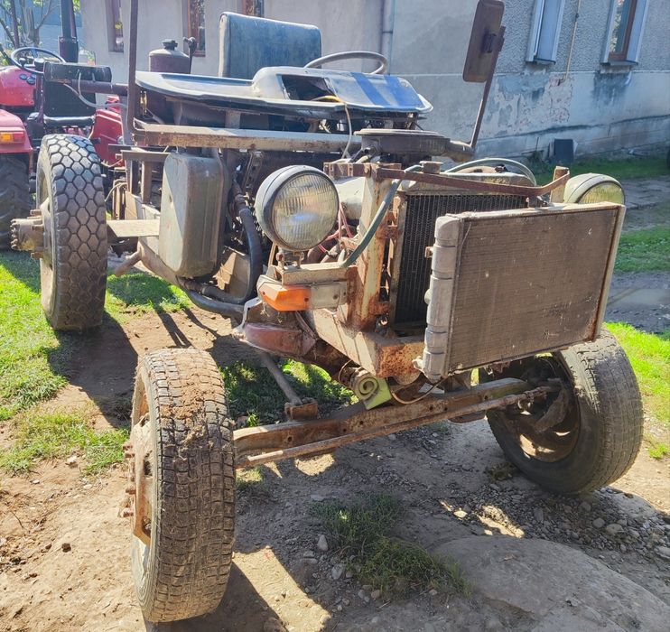 Трактор саморобний з навісним обладнанням