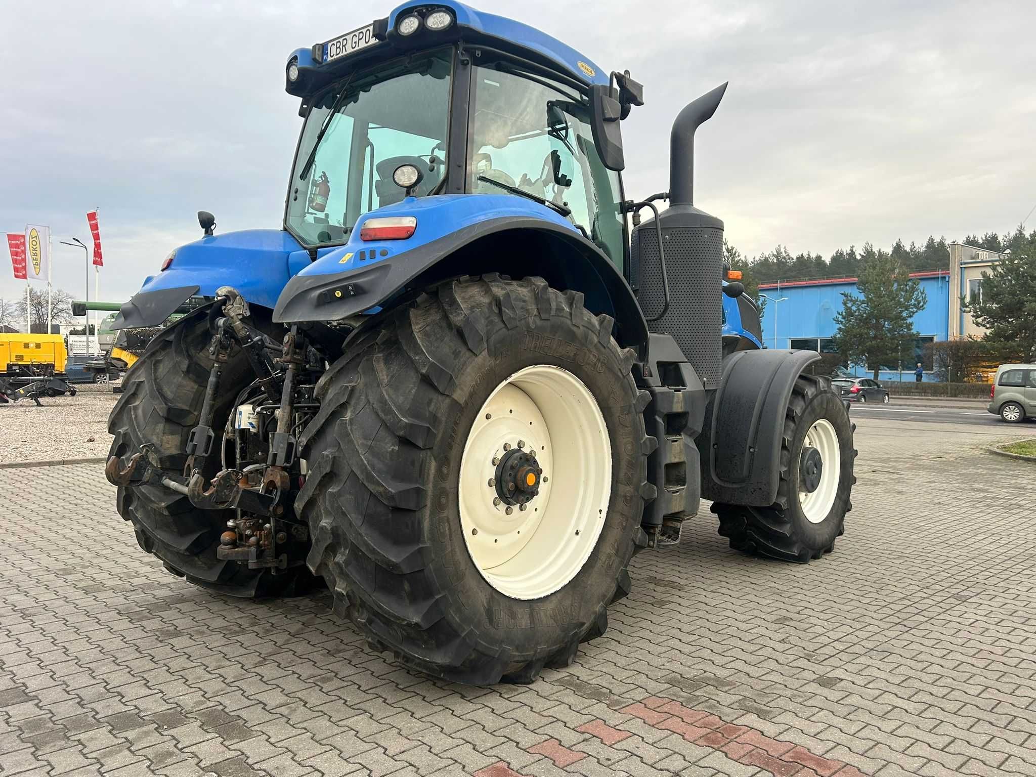 Ciągnik New Holland T8.350 krajowy