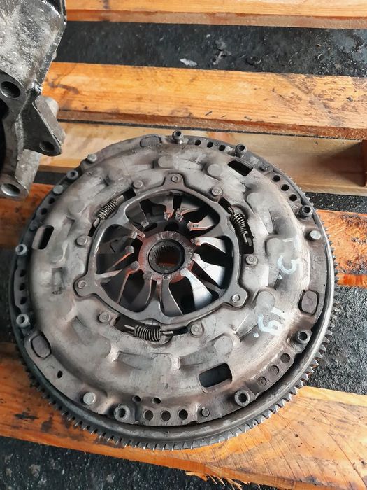 Koło zamachowe dwumasowe sprzęgło VW T5 1.9 TDI