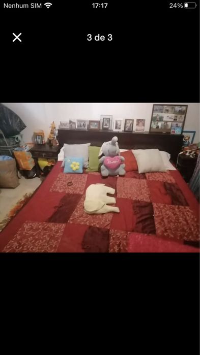 Cama de casal em bom estado