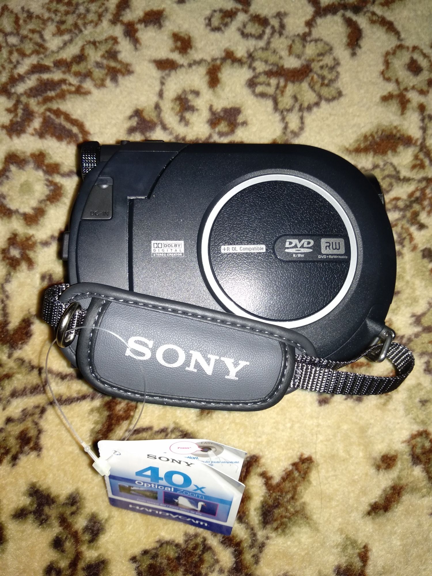 Видеокамера SONY handycam DCR-DVD106E