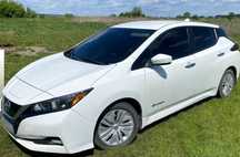 продам Nissan Leaf ( Ніссан ліф ).