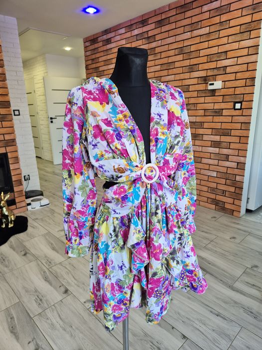 Krótka sukienka w kwiatki w stylu boho M/L