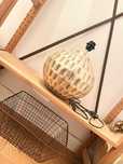 Lampa stołowa metalowa nowoczesna w stylu rustykalnym marki Almi Decor