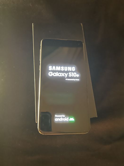 Smartfon Samsung s10e