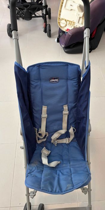 Carrinho de passeio da Chicco, modelo London.