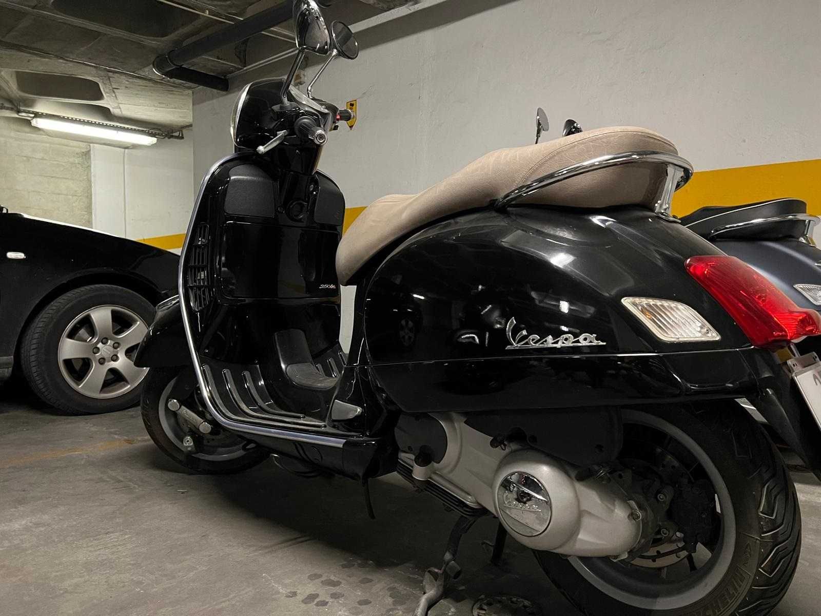 VESPA GTs 250 ie.