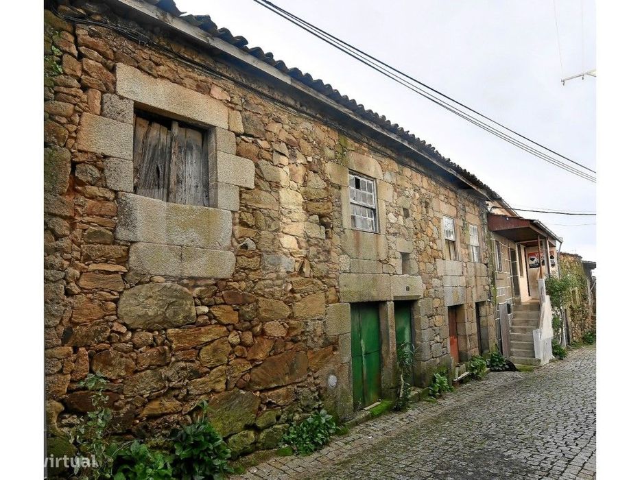 Edifício para Recuperação no Centro da Povoação de Alcaria - Oportu...