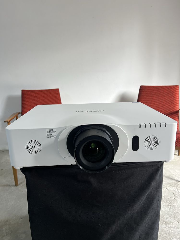 Projektor Hitachi 6000ANSI CP-WU8461 profesjonalny 1920x1200 WUXGA