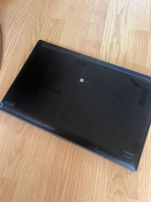 Asus Vivo Book 15 8/512gb i3 10gen